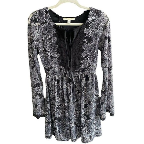 Mi Ami Francesca’s Dress Boho Black White Long Sleeve Mini Dress Size XS - Picture 1 of 5